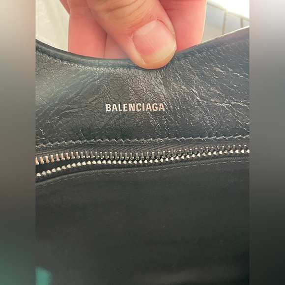 Balenciaga Medium Le Cagole Leather Tote NWT - Picture 16 of 16